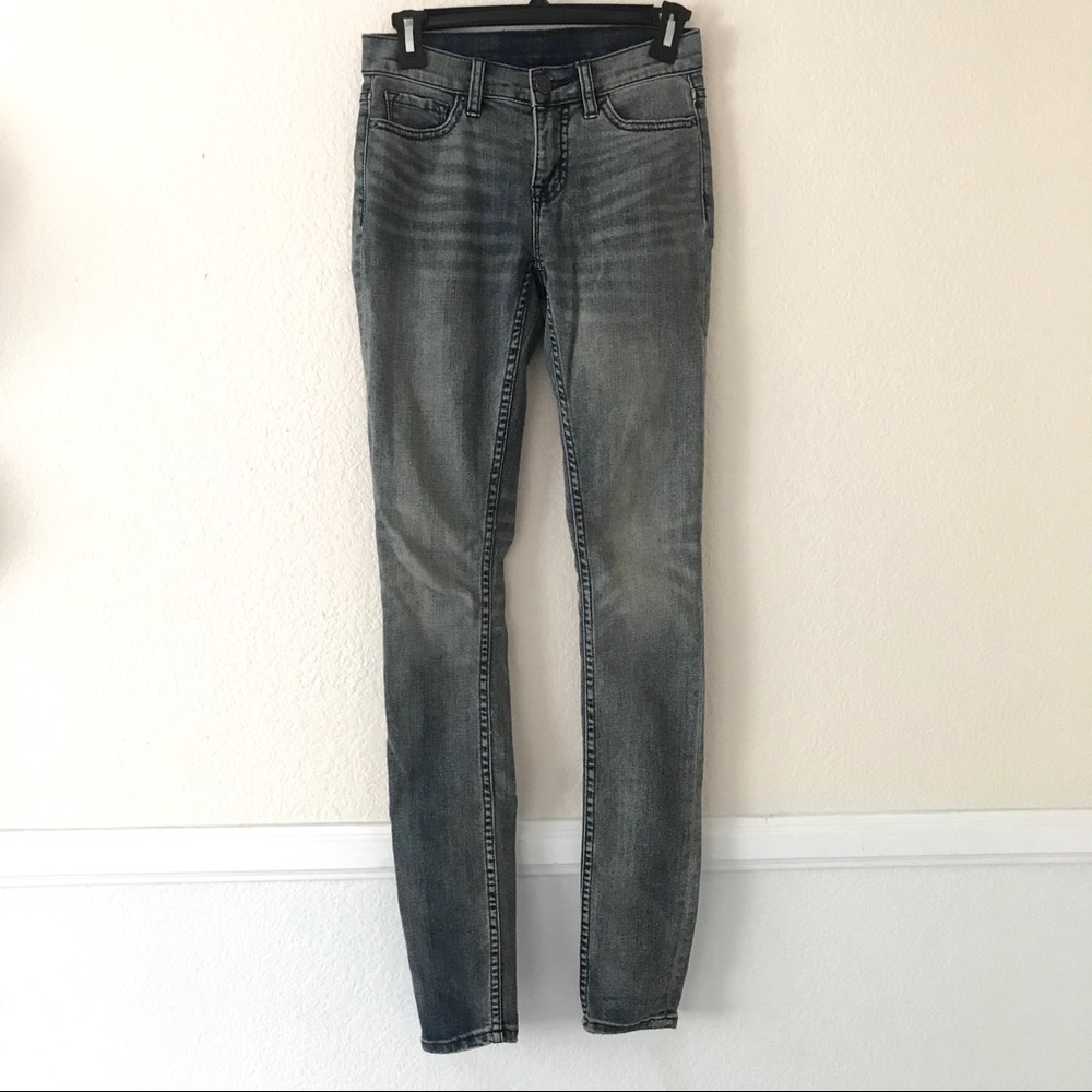 BDG Jeans Women’s 25W x 33L Midrise Twig Long